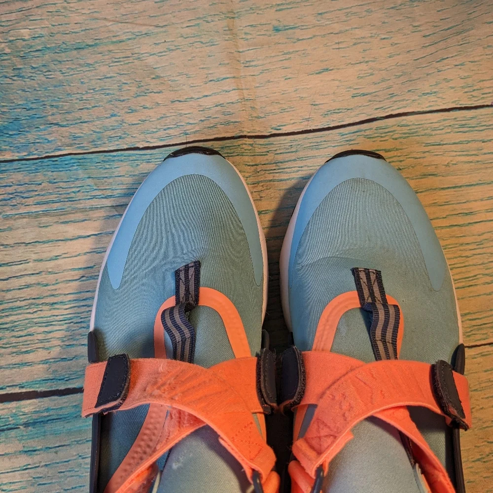 Nike Huarache City Blue sneakers size 7Y